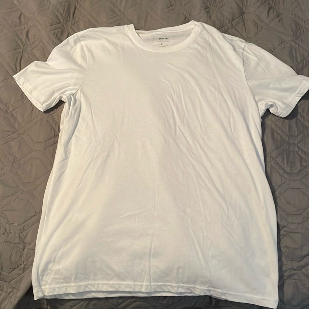 Men’s white teeshirt or undershirt.